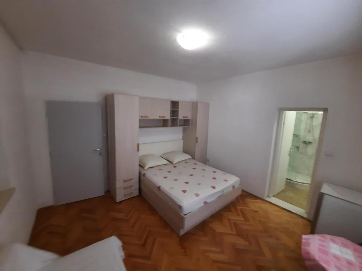 Apartments With A Parking Space Makarska - 12211 ภายนอก รูปภาพ