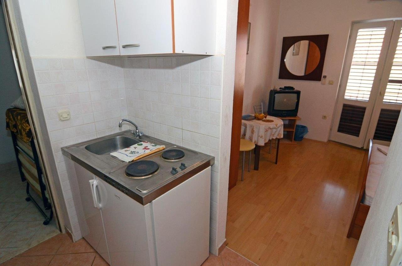 Apartments With A Parking Space Makarska - 12211 ภายนอก รูปภาพ