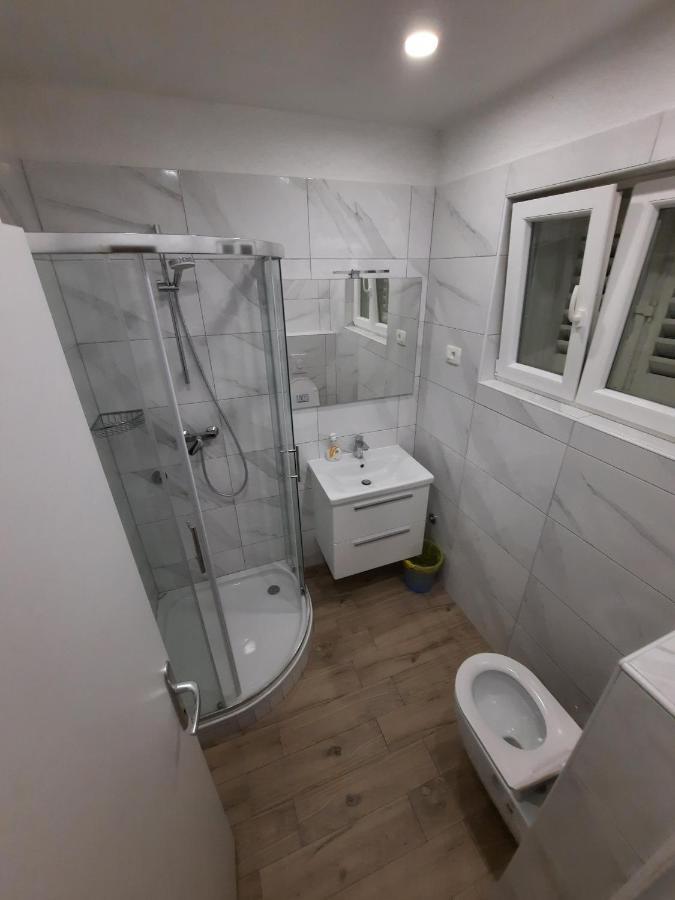 Apartments With A Parking Space Makarska - 12211 ภายนอก รูปภาพ